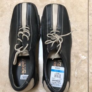 Brand new man dress shoes. Size 7. Perfect for Christmas gift